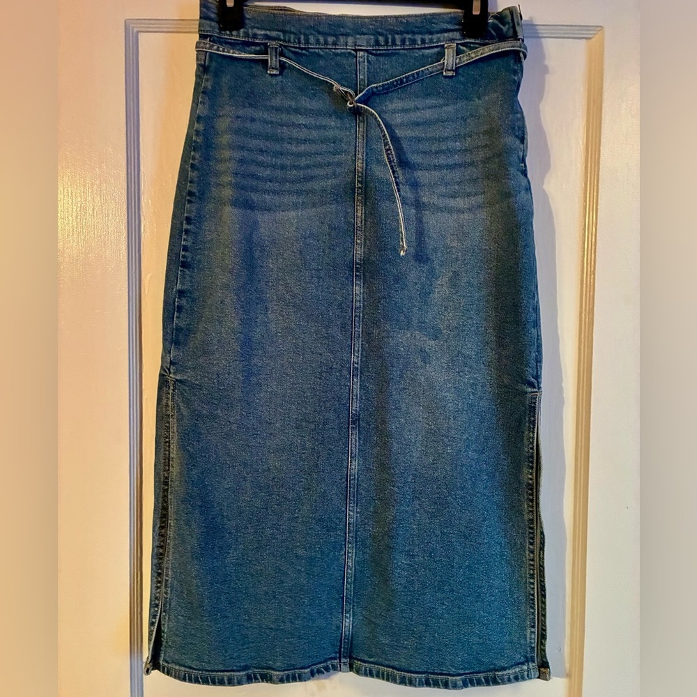 Calvin Klein Denim Midi Skirt NWOT Sz 2 Side Slits Stretch